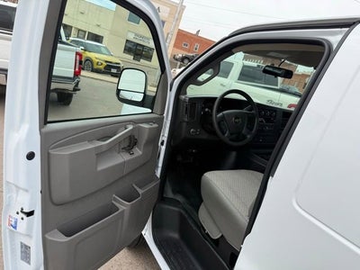 2026 Chevrolet Express Cargo WT