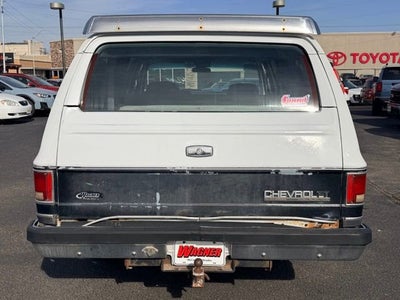 1990 Chevrolet Suburban Base