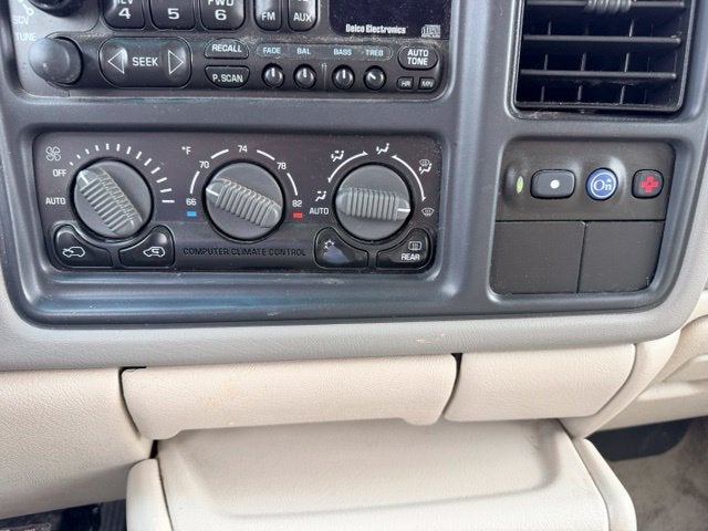 2002 Chevrolet Suburban LT