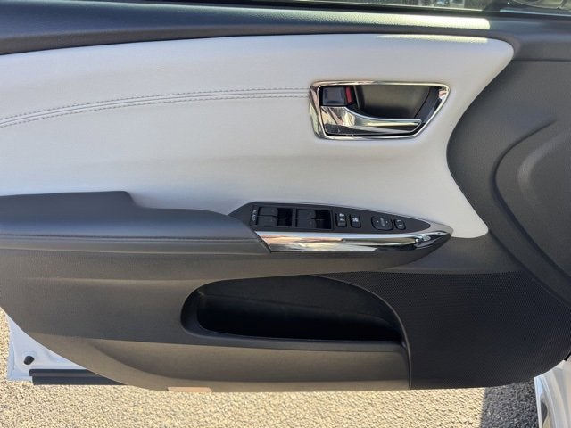 2017 Toyota Avalon XLE