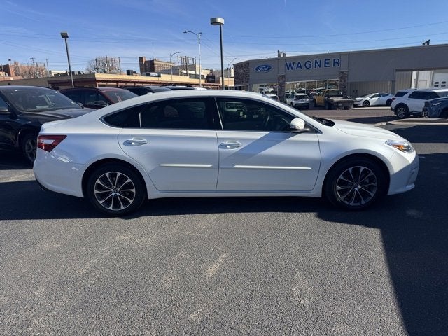 2017 Toyota Avalon XLE