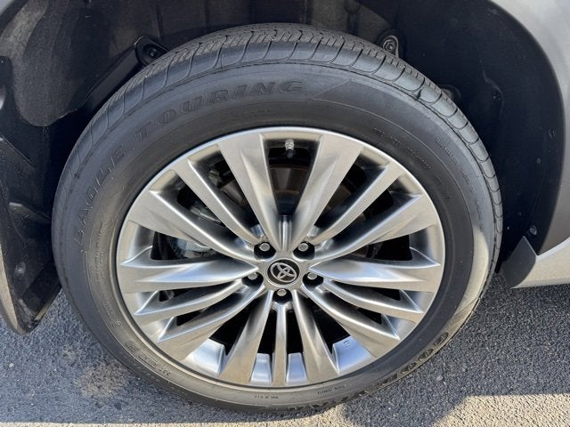 2024 Toyota Highlander Platinum