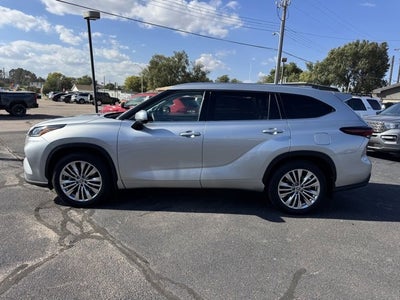 2024 Toyota Highlander Platinum
