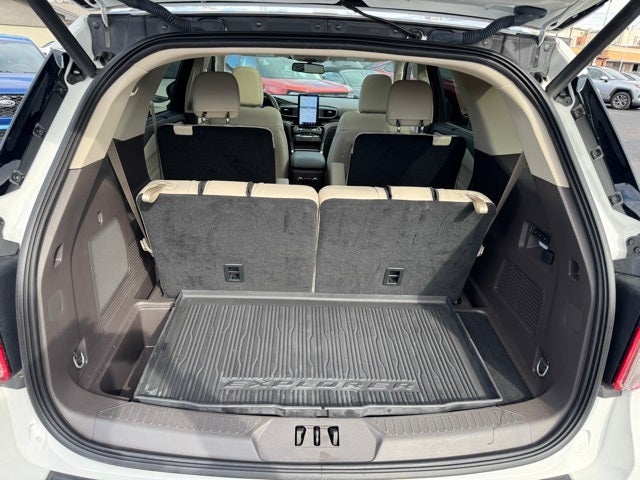 2023 Ford Explorer Platinum