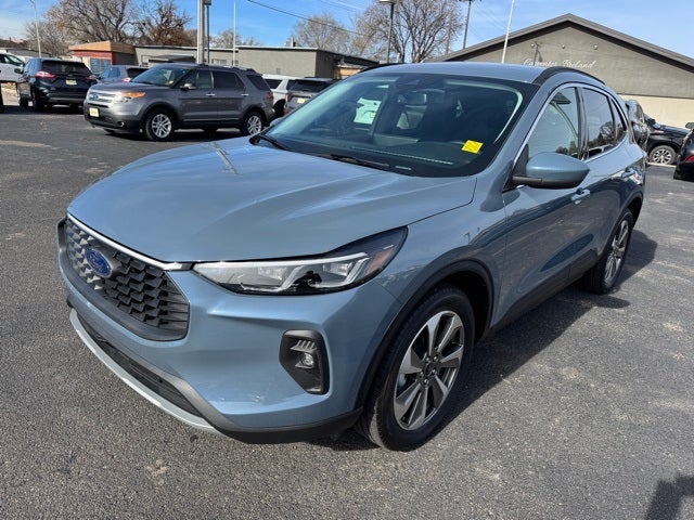2025 Ford Escape Hybrid Platinum
