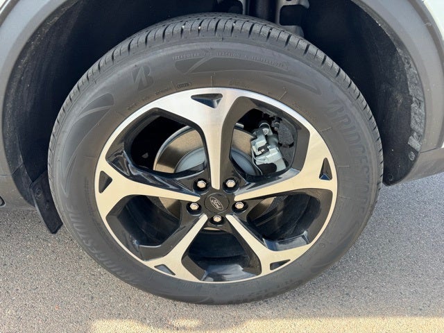 2025 Ford Escape Hybrid ST-Line Select