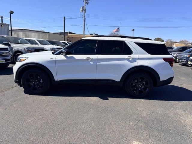 2023 Ford Explorer ST-Line