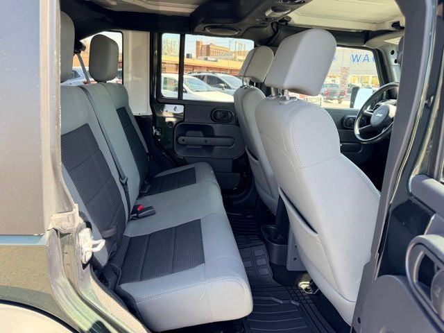 2010 Jeep Wrangler Unlimited Sport