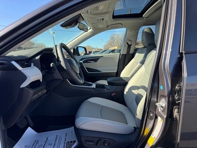 2025 Toyota RAV4 XLE Premium