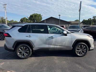 2022 Toyota RAV4 Hybrid XLE Premium