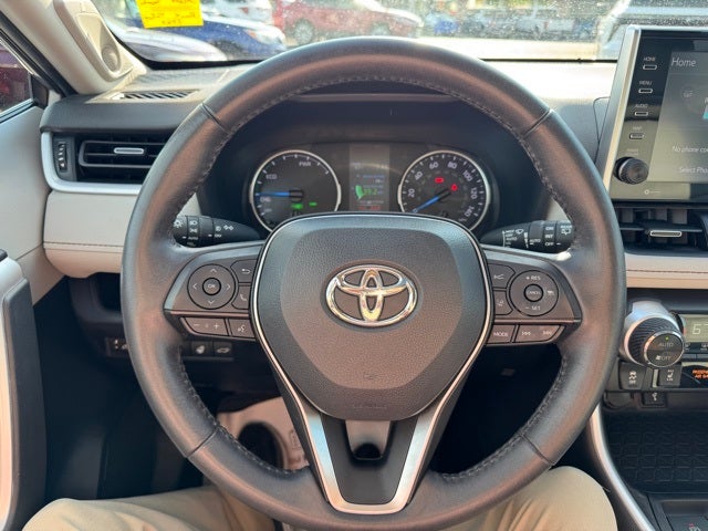 2022 Toyota RAV4 Hybrid XLE Premium