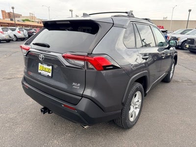 2020 Toyota RAV4 XLE