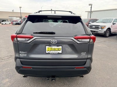 2020 Toyota RAV4 XLE