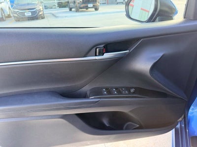2018 Toyota Camry SE