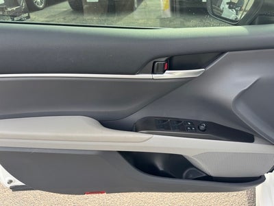 2023 Toyota Camry Hybrid SE