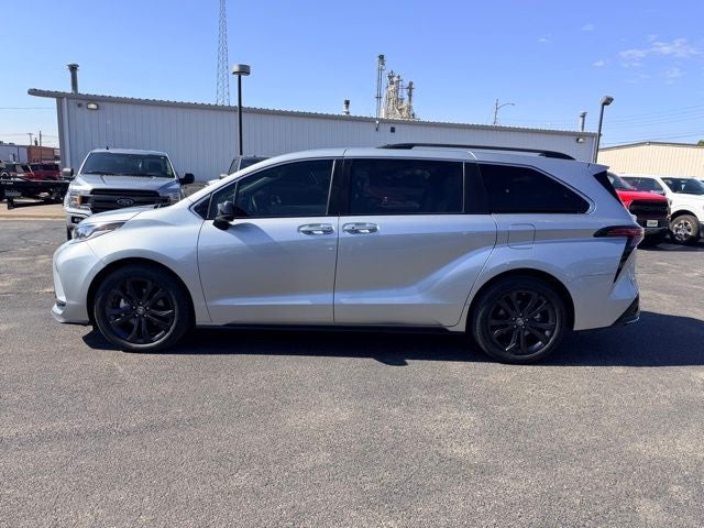 2022 Toyota Sienna XSE 7 Passenger