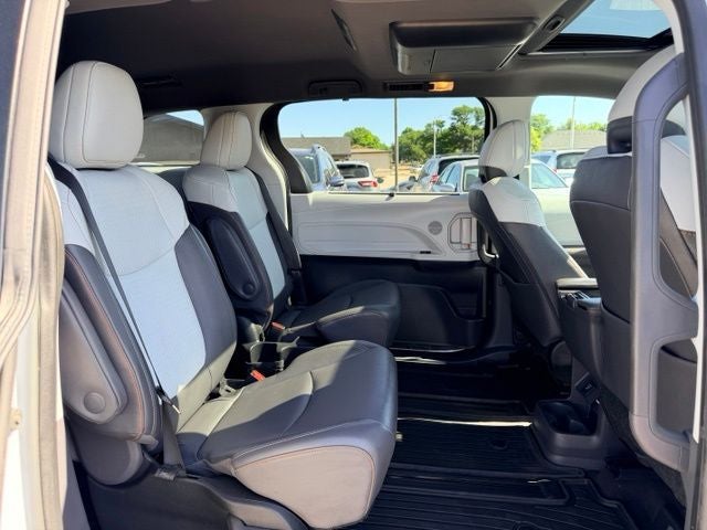 2022 Toyota Sienna XSE 7 Passenger
