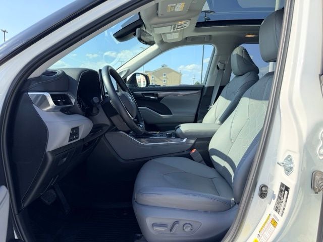 2021 Toyota Highlander Platinum