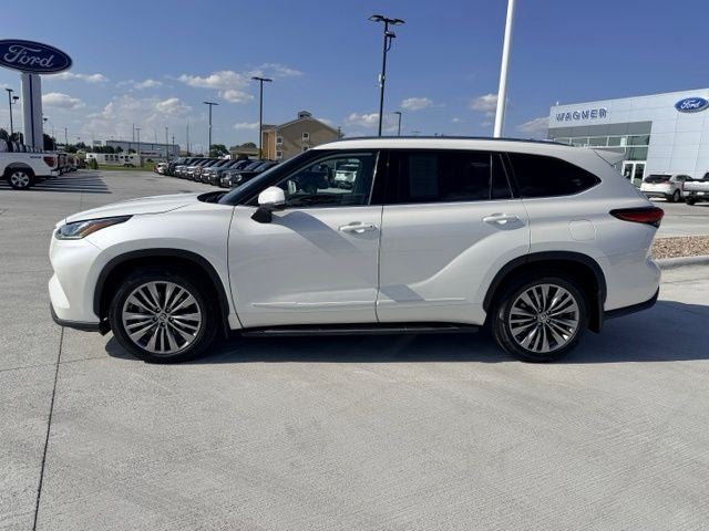2021 Toyota Highlander Platinum