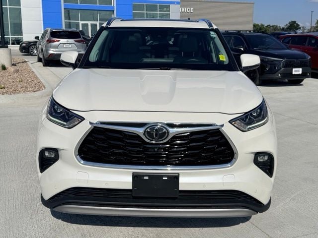 2021 Toyota Highlander Platinum