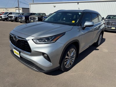 2023 Toyota Highlander Platinum