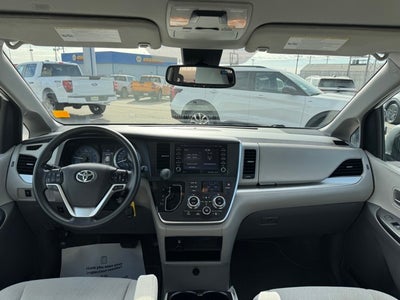 2020 Toyota Sienna LE 8 Passenger