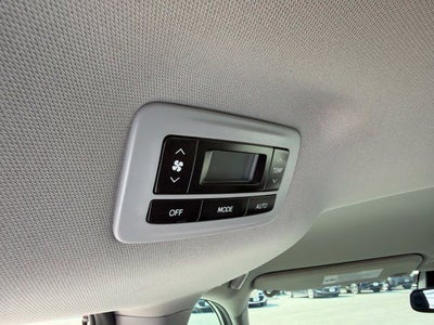 2018 Toyota Sienna SE 8 Passenger
