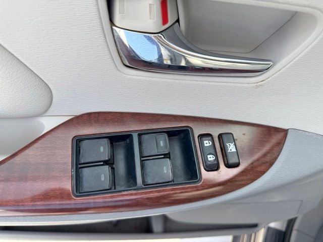 2014 Toyota Sienna XLE 8 Passenger