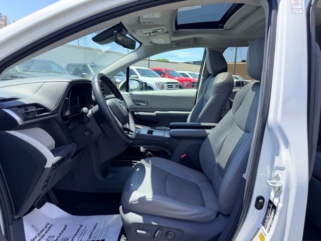 2021 Toyota Sienna Limited 7 Passenger