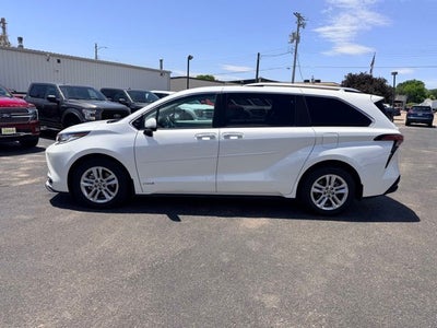 2021 Toyota Sienna Limited 7 Passenger