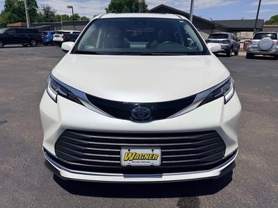 2021 Toyota Sienna Limited 7 Passenger