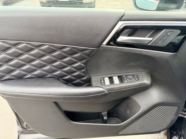 2022 Mitsubishi Outlander SEL