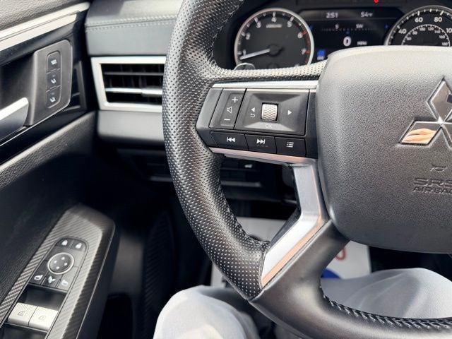 2022 Mitsubishi Outlander SEL