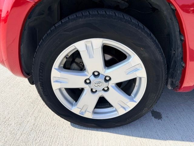 2007 Toyota RAV4 Sport