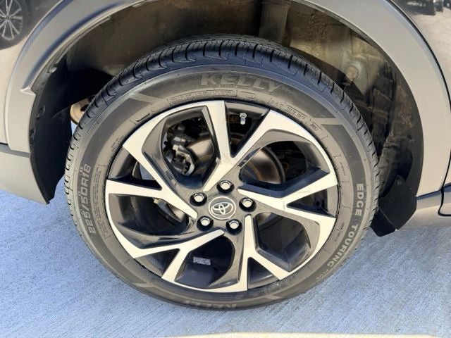 2018 Toyota C-HR XLE Premium